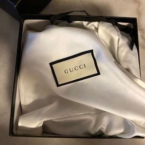 Gucci belt size 100